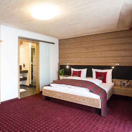 Hotel Kreuz Gaestehaus Und Lauchertbar Mit Terrasse Gammertingen Exteriör bild