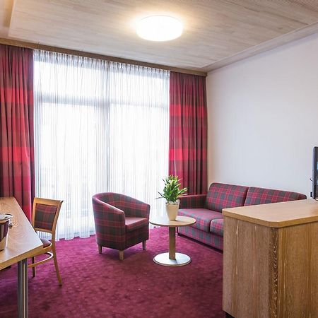 Hotel Kreuz Gaestehaus Und Lauchertbar Mit Terrasse Gammertingen Exteriör bild